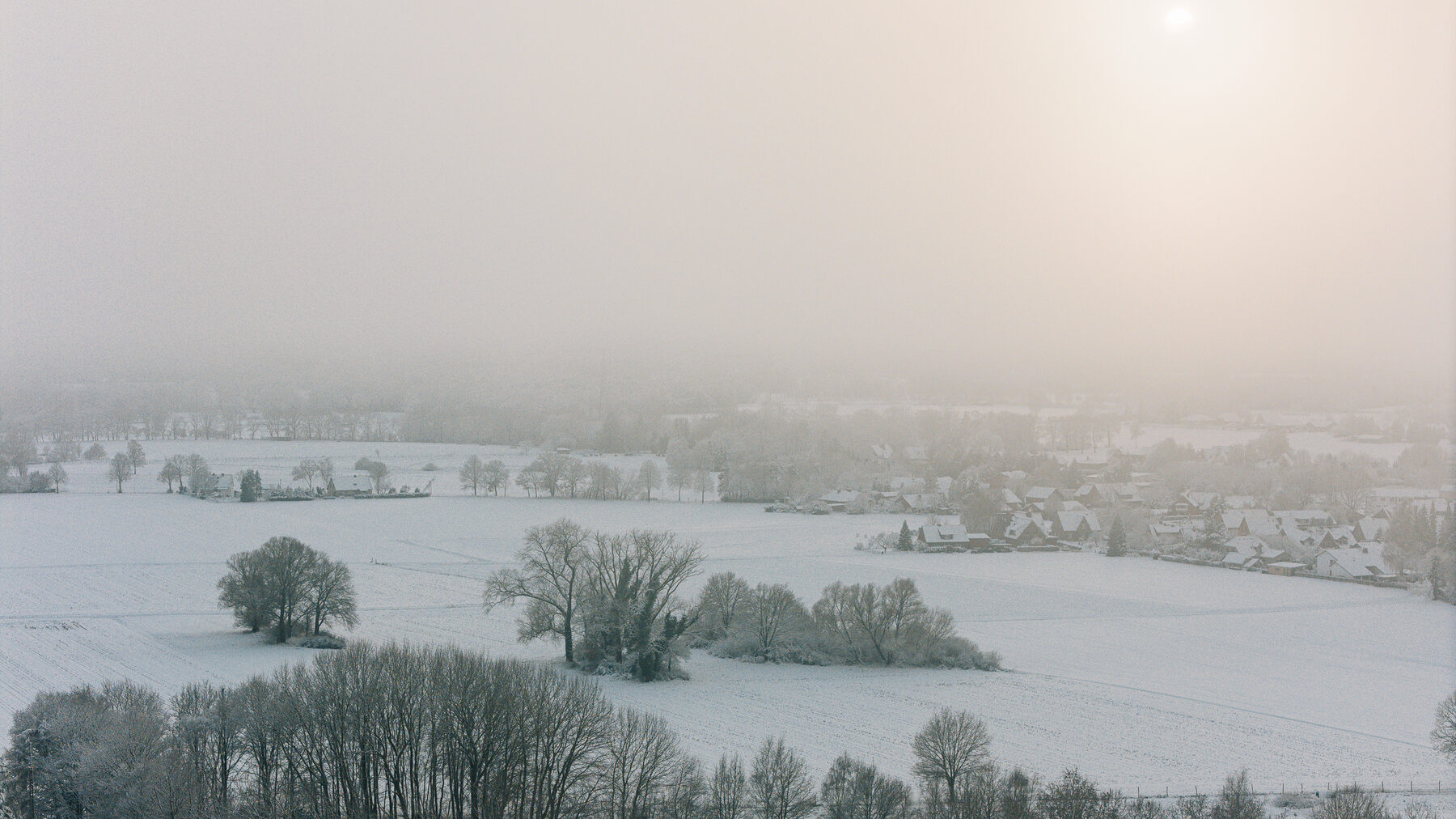 Verschneite Landschaft der Samtgemeinde Tostedt von oben